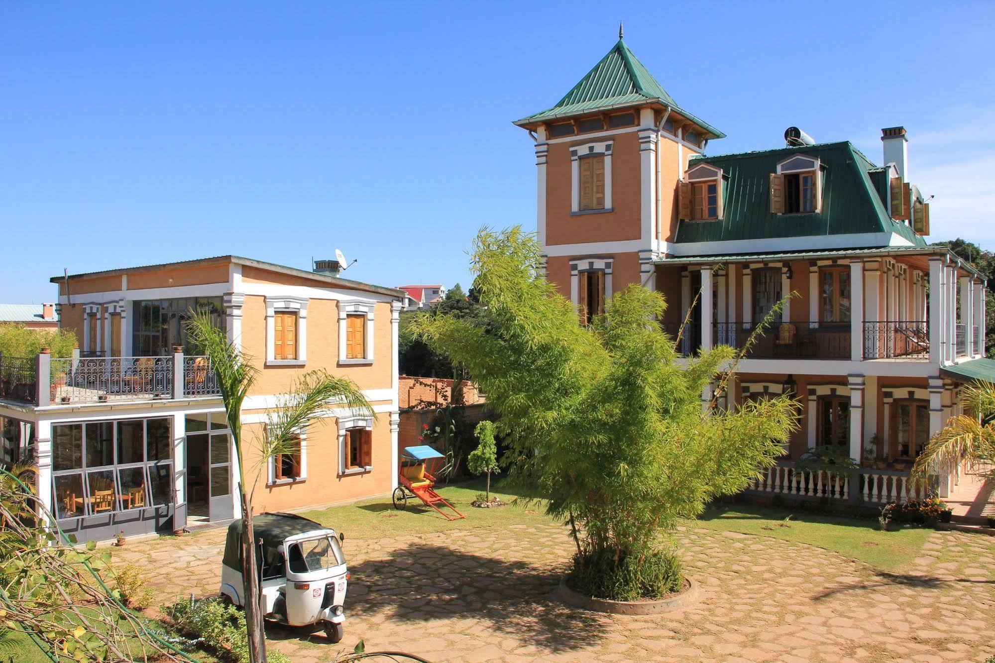 אנטננריבו Meva Guesthouse מראה חיצוני תמונה