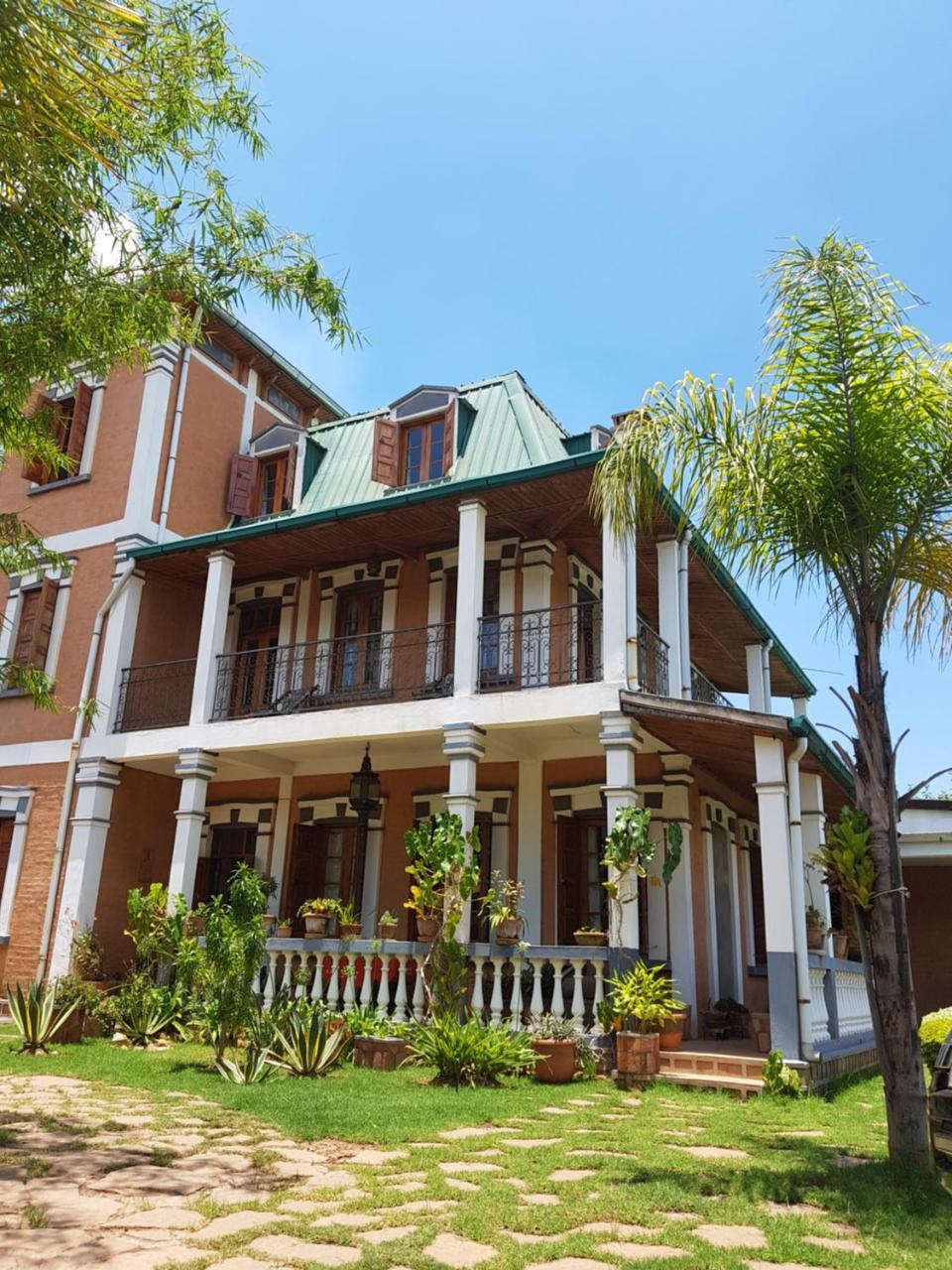 אנטננריבו Meva Guesthouse מראה חיצוני תמונה